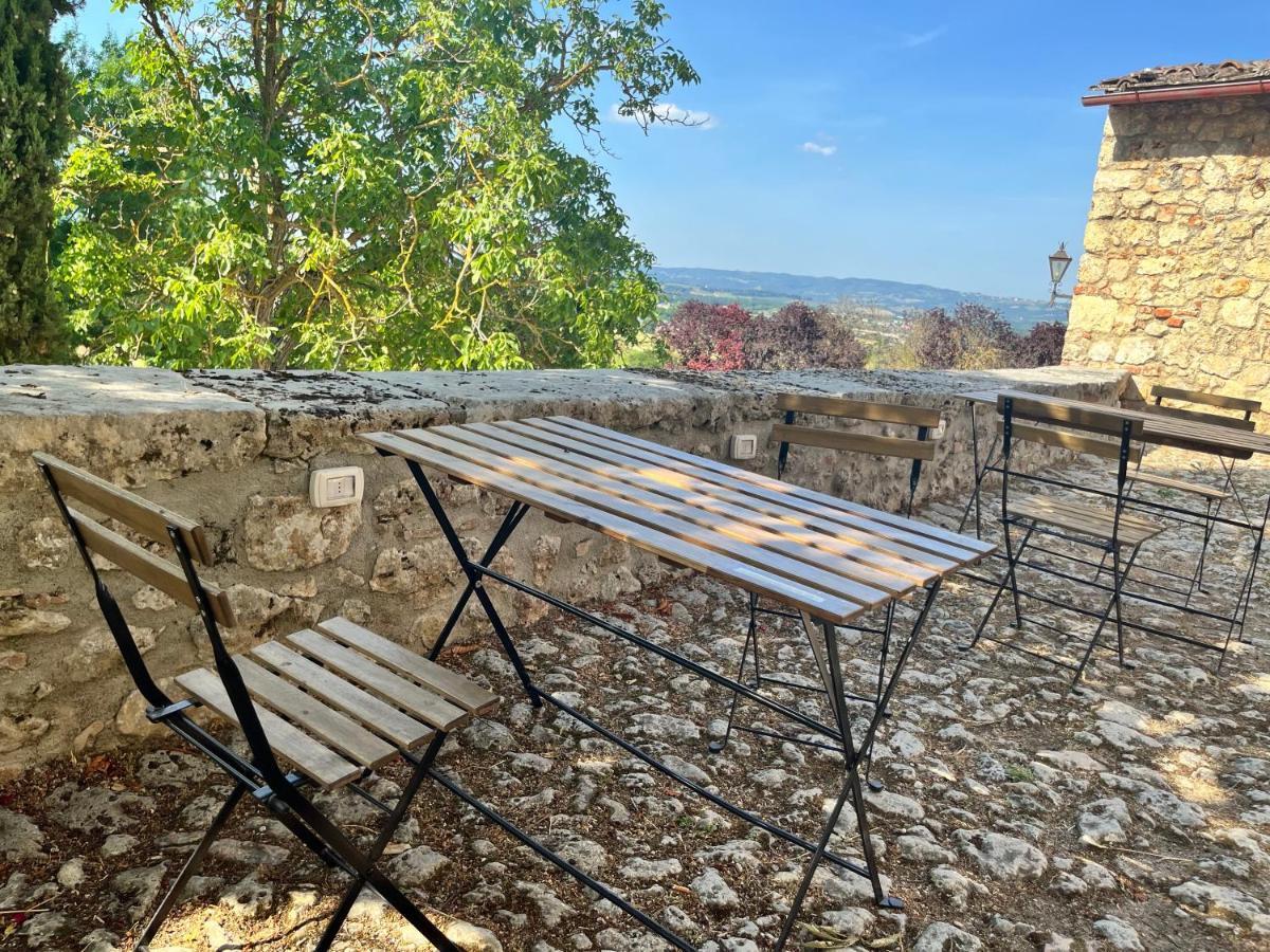 فيلا Castel Pietraio مونتيريجيوني المظهر الخارجي الصورة