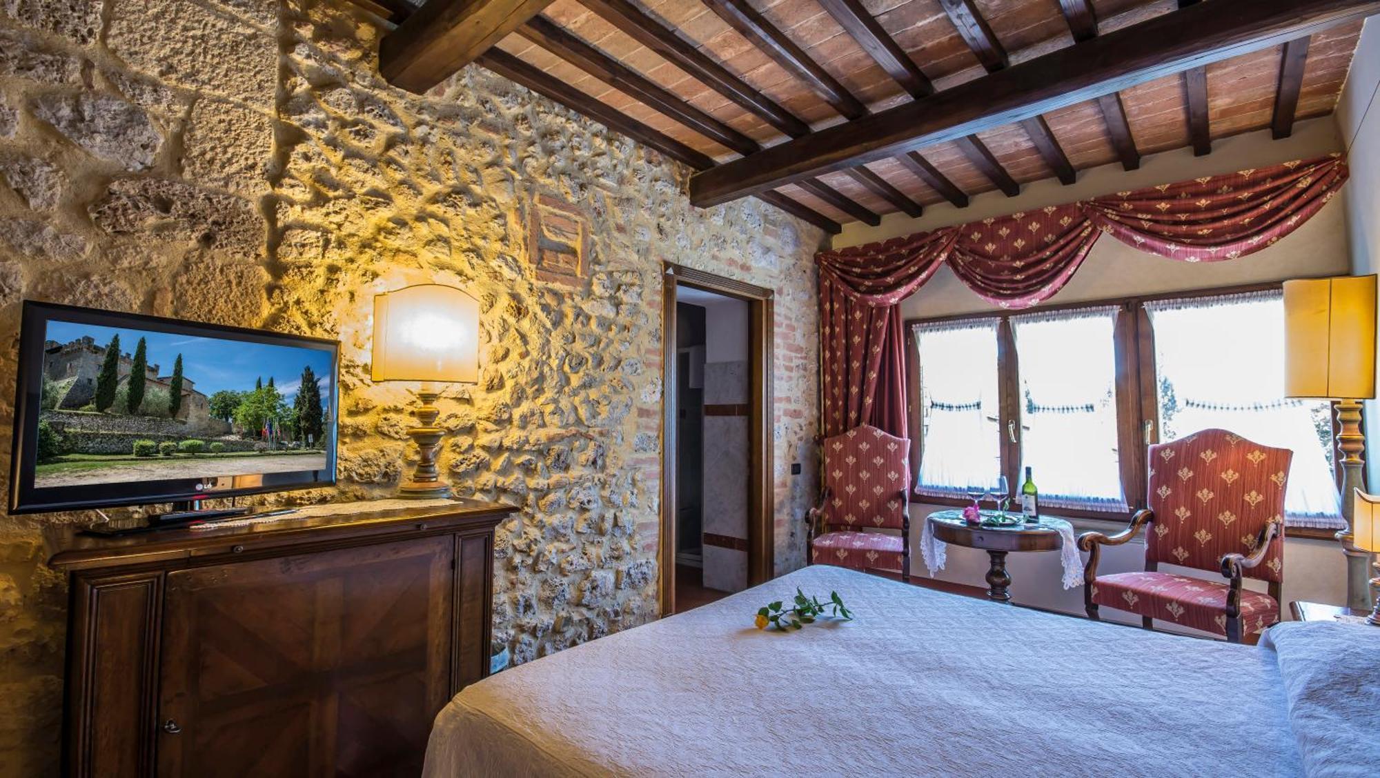 فيلا Castel Pietraio مونتيريجيوني المظهر الخارجي الصورة